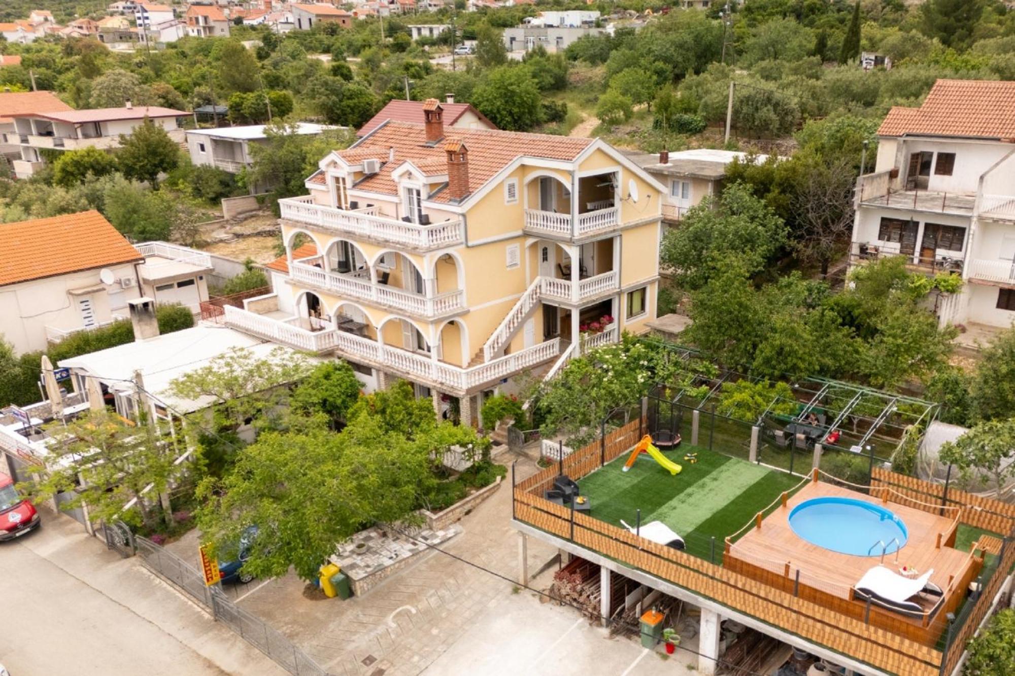 Apartments Milic Gornji Karin Extérieur photo